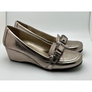 Marc Fisher Metallic Bronze Pewter Gold Women's Size 8 Wedge Loafer